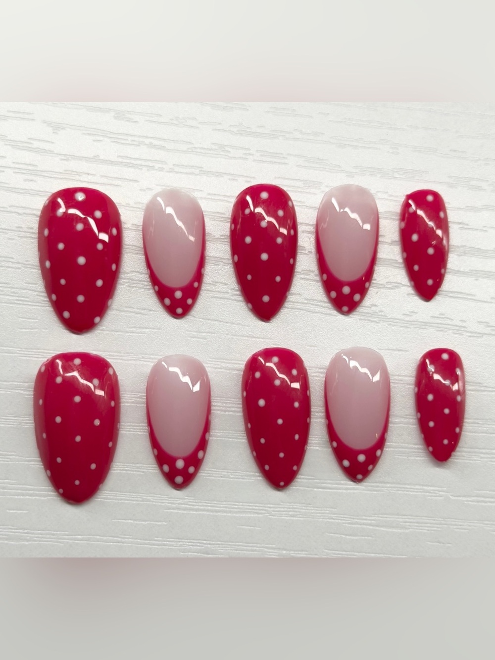 Pink Polka Dot Press-On Nail Set